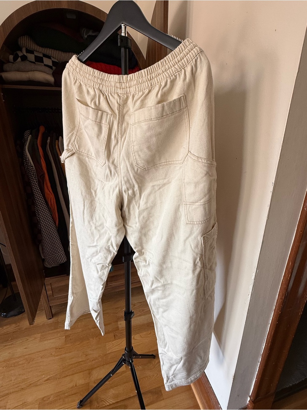 aerie Wide Leg Cargo Pants in Cream - Picture 3 of 5